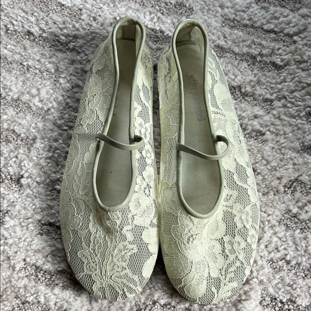 Jeffrey Campbell Lace Flats in Cream